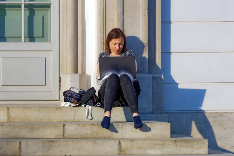 Exploring the Benefits of Mindfulness Meditation for Stress Reduction